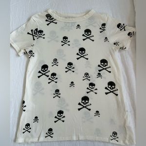 Chaser skull and crossbone graphic tshirt size M